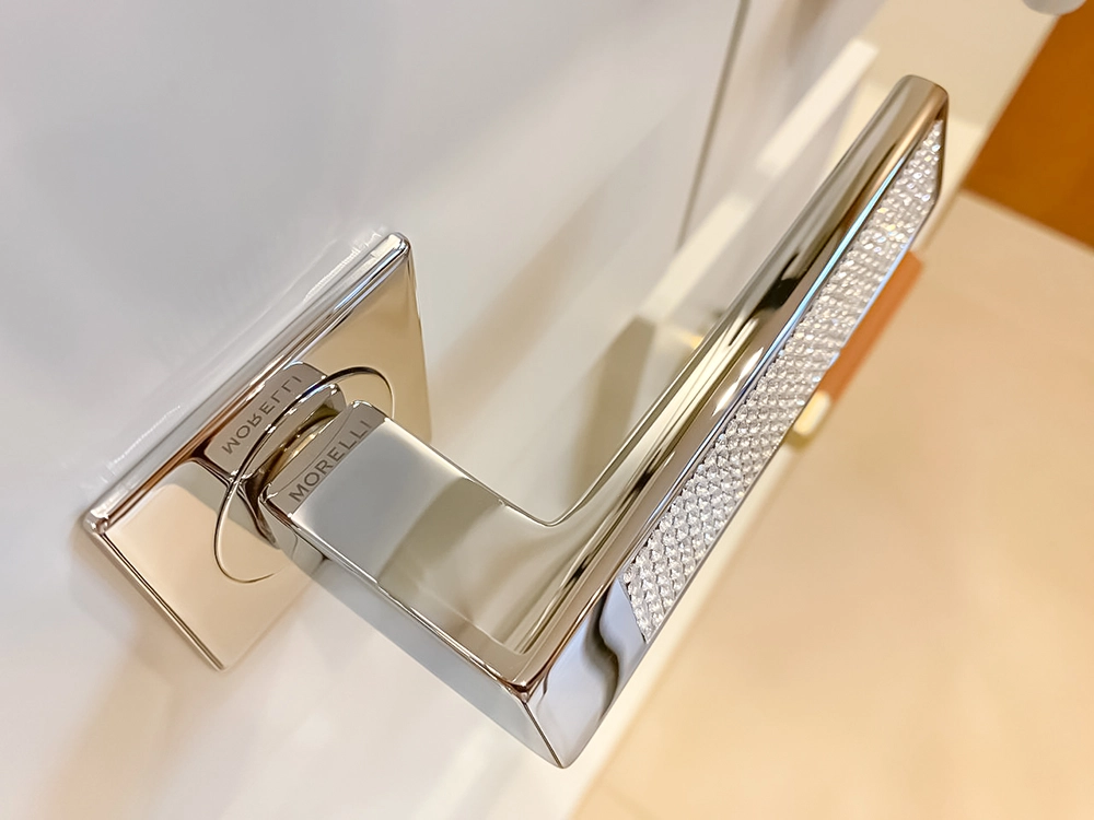 Ручка дверная DOLCE VITA S1 CRO раздельная на квадратной розетке, цвет - хром, латунь фото купить в Томске